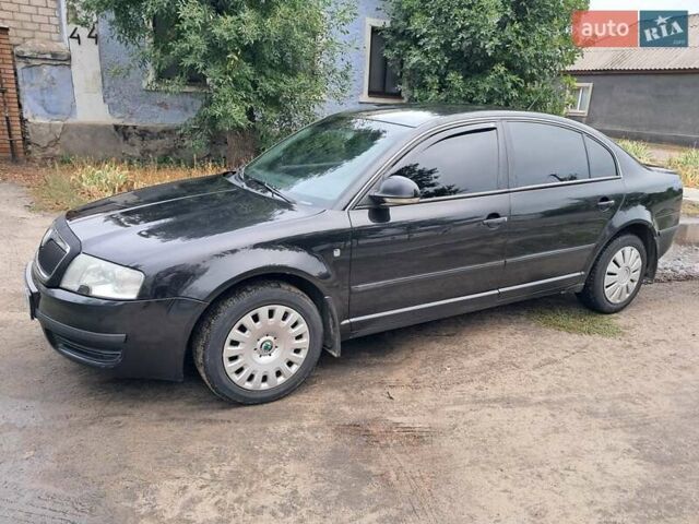 Черный Шкода Суперб, объемом двигателя 1.78 л и пробегом 302 тыс. км за 5300 $, фото 1 на Automoto.ua
