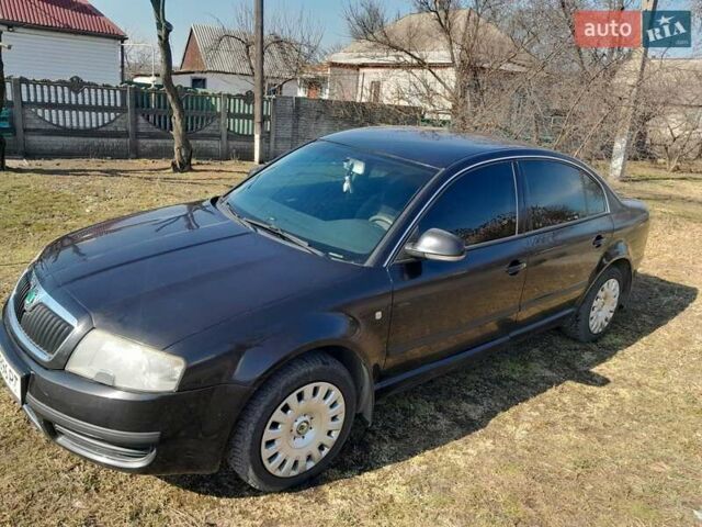 Черный Шкода Суперб, объемом двигателя 1.8 л и пробегом 295 тыс. км за 5800 $, фото 1 на Automoto.ua