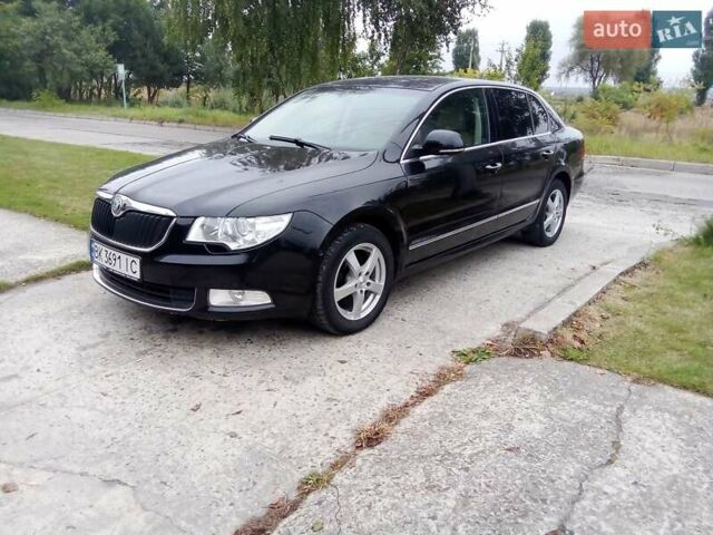 Черный Шкода Суперб, объемом двигателя 1.8 л и пробегом 227 тыс. км за 7800 $, фото 1 на Automoto.ua