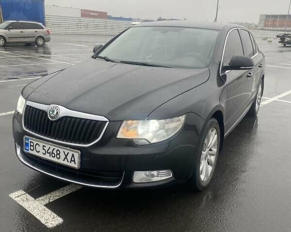 Черный Шкода Суперб, объемом двигателя 2 л и пробегом 360 тыс. км за 9500 $, фото 1 на Automoto.ua