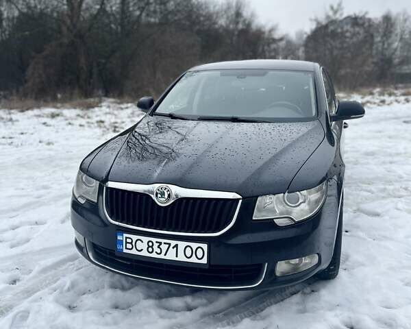 Черный Шкода Суперб, объемом двигателя 1.8 л и пробегом 269 тыс. км за 10000 $, фото 1 на Automoto.ua