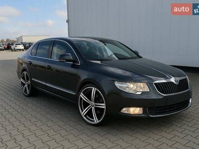 Чорний Шкода Суперб, об'ємом двигуна 1.6 л та пробігом 287 тис. км за 7300 $, фото 1 на Automoto.ua