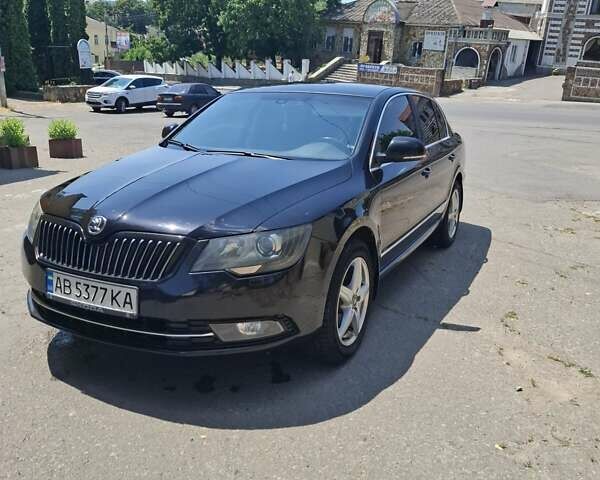 Черный Шкода Суперб, объемом двигателя 1.8 л и пробегом 212 тыс. км за 9800 $, фото 1 на Automoto.ua