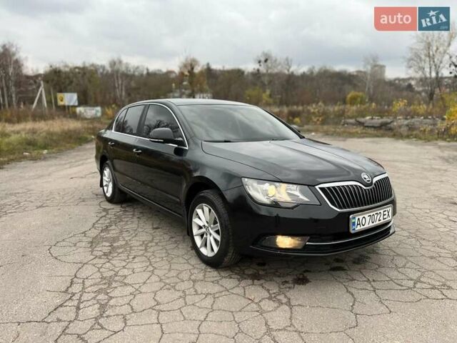 Чорний Шкода Суперб, об'ємом двигуна 2 л та пробігом 351 тис. км за 12800 $, фото 1 на Automoto.ua