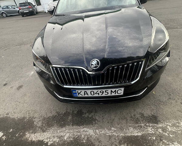 Чорний Шкода Суперб, об'ємом двигуна 2 л та пробігом 260 тис. км за 13300 $, фото 1 на Automoto.ua