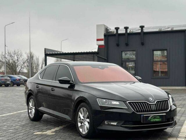 Чорний Шкода Суперб, об'ємом двигуна 2 л та пробігом 258 тис. км за 15950 $, фото 1 на Automoto.ua