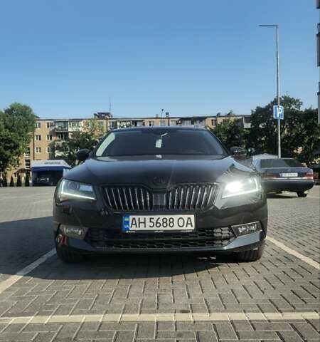 Черный Шкода Суперб, объемом двигателя 1.97 л и пробегом 122 тыс. км за 24900 $, фото 1 на Automoto.ua