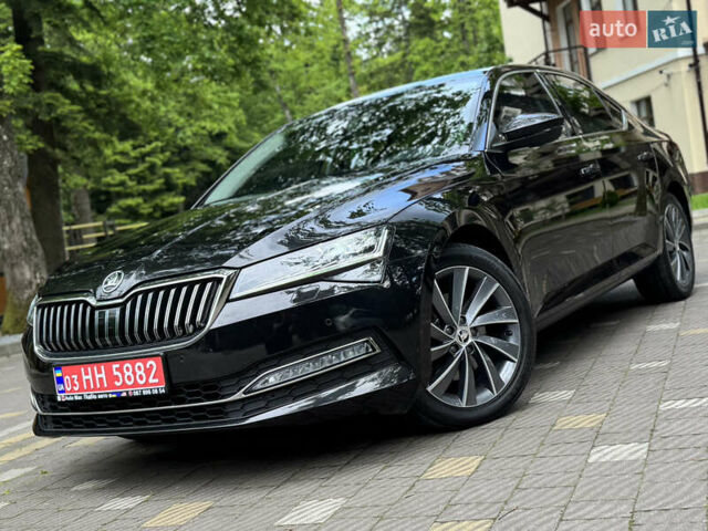 Чорний Шкода Суперб, об'ємом двигуна 2 л та пробігом 209 тис. км за 27950 $, фото 1 на Automoto.ua