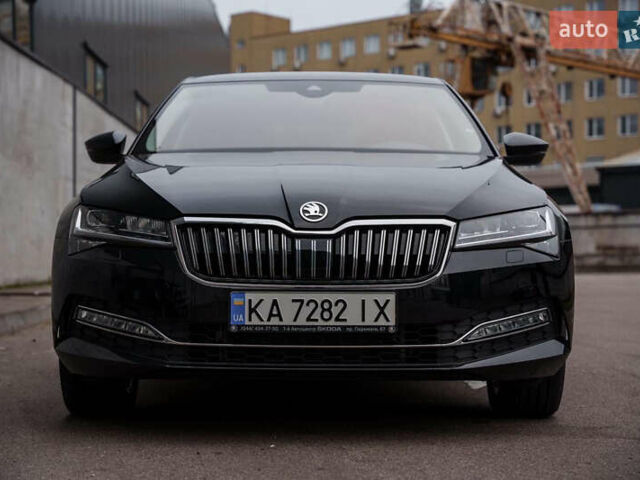 Черный Шкода Суперб, объемом двигателя 1.98 л и пробегом 27 тыс. км за 30000 $, фото 1 на Automoto.ua