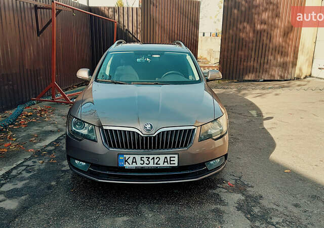 Шкода Суперб 2014 у Києві на Automoto.ua Фіолетовий Шкода Суперб, об'ємом двигуна 1.8 л та пробігом 240 тис. км за 11900 $, фото 1 на Automoto.ua