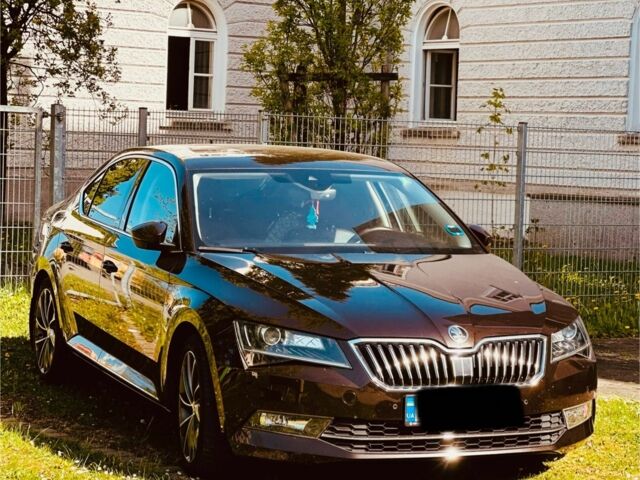 Коричневий Шкода Суперб, об'ємом двигуна 2 л та пробігом 200 тис. км за 23006 $, фото 1 на Automoto.ua