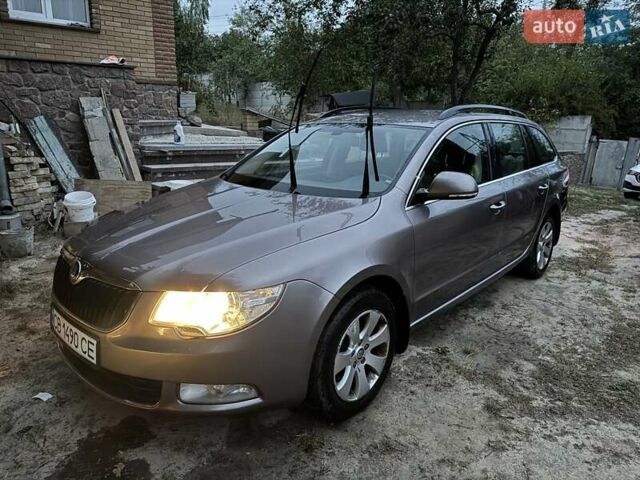 Коричневый Шкода Суперб, объемом двигателя 1.8 л и пробегом 205 тыс. км за 10000 $, фото 1 на Automoto.ua