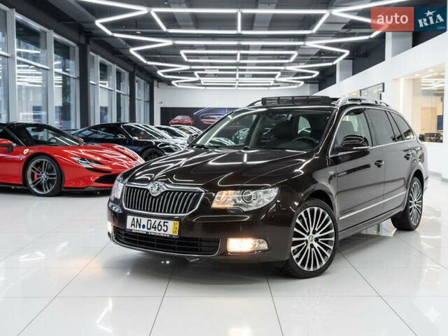 Коричневый Шкода Суперб, объемом двигателя 2 л и пробегом 240 тыс. км за 13200 $, фото 1 на Automoto.ua