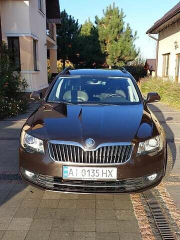 Коричневый Шкода Суперб, объемом двигателя 1.97 л и пробегом 296 тыс. км за 15300 $, фото 1 на Automoto.ua