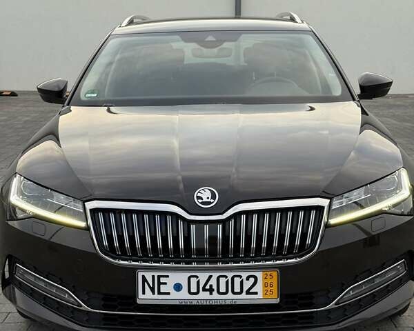 Коричневий Шкода Суперб, об'ємом двигуна 2 л та пробігом 141 тис. км за 23500 $, фото 1 на Automoto.ua