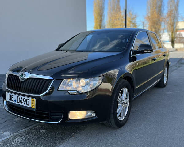 Коричневый Шкода Суперб, объемом двигателя 1.4 л и пробегом 243 тыс. км за 7499 $, фото 1 на Automoto.ua