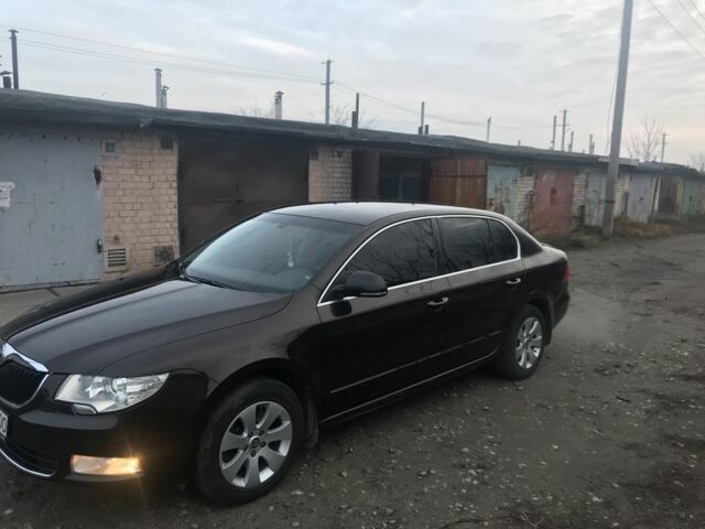 Коричневий Шкода Суперб, об'ємом двигуна 1.8 л та пробігом 173 тис. км за 11000 $, фото 1 на Automoto.ua