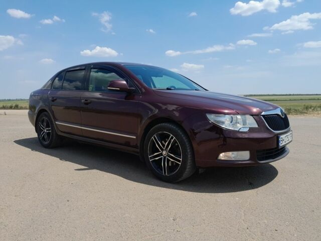 Червоний Шкода Суперб, об'ємом двигуна 1.4 л та пробігом 380 тис. км за 7200 $, фото 1 на Automoto.ua