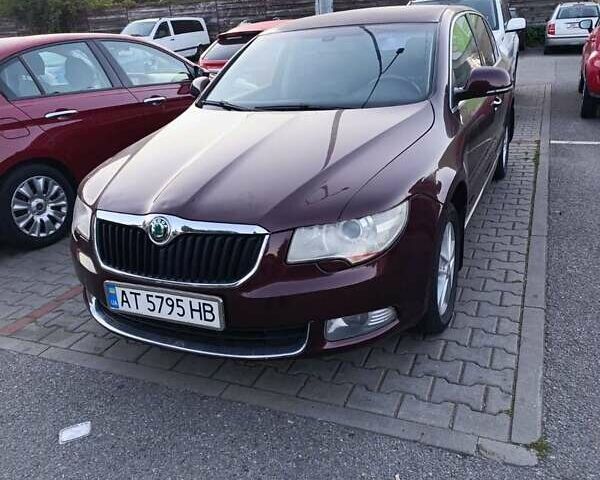 Красный Шкода Суперб, объемом двигателя 1.8 л и пробегом 250 тыс. км за 6500 $, фото 1 на Automoto.ua