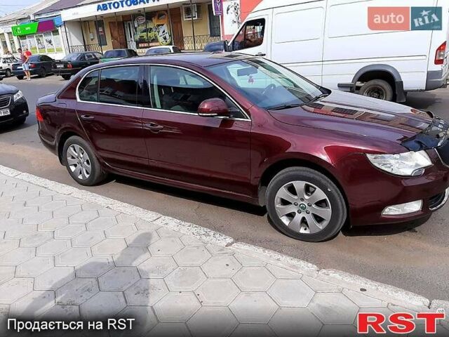 Красный Шкода Суперб, объемом двигателя 1.8 л и пробегом 170 тыс. км за 10500 $, фото 1 на Automoto.ua