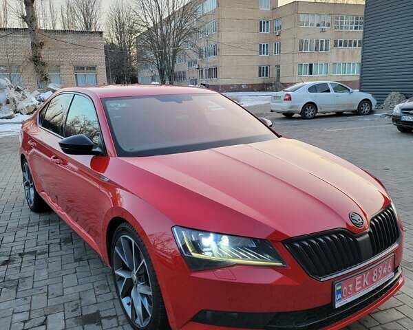 Красный Шкода Суперб, объемом двигателя 1.97 л и пробегом 215 тыс. км за 19950 $, фото 1 на Automoto.ua