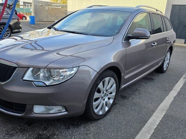Шкода Суперб, объемом двигателя 1.4 л и пробегом 204 тыс. км за 8603 $, фото 1 на Automoto.ua
