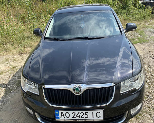 Шкода Суперб, объемом двигателя 1.8 л и пробегом 255 тыс. км за 9300 $, фото 1 на Automoto.ua