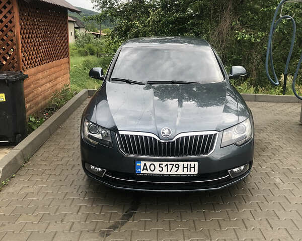 Шкода Суперб, объемом двигателя 1.97 л и пробегом 287 тыс. км за 13600 $, фото 1 на Automoto.ua
