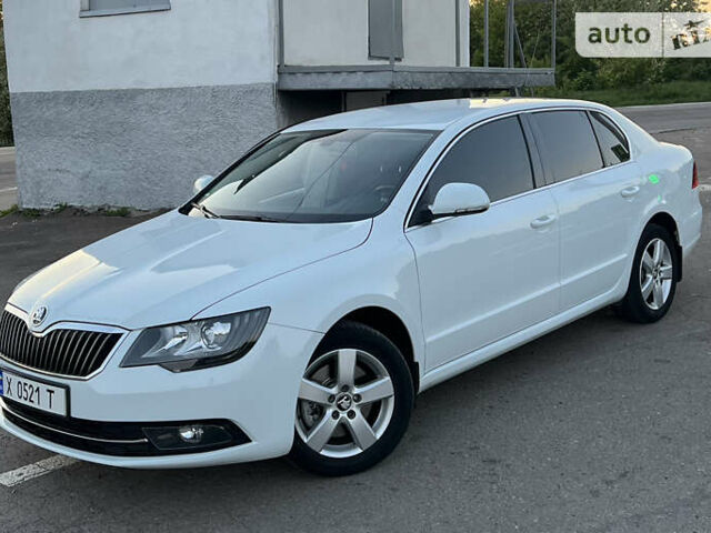 Шкода Суперб, об'ємом двигуна 2 л та пробігом 285 тис. км за 12599 $, фото 1 на Automoto.ua