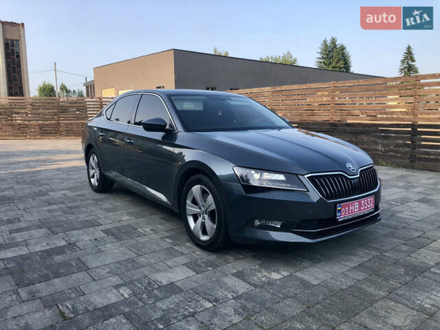 Шкода Суперб, объемом двигателя 1.97 л и пробегом 327 тыс. км за 16300 $, фото 1 на Automoto.ua
