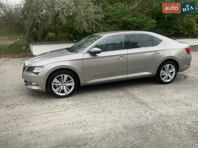 Шкода Суперб, объемом двигателя 2 л и пробегом 279 тыс. км за 18900 $, фото 1 на Automoto.ua
