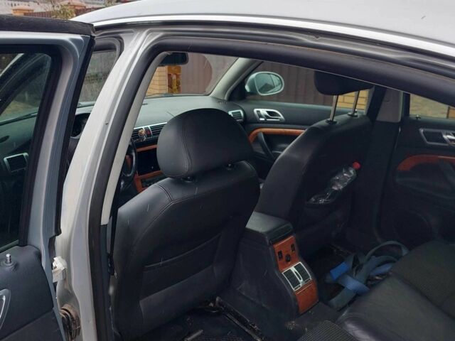 Серый Шкода Суперб, объемом двигателя 1.8 л и пробегом 188 тыс. км за 6000 $, фото 1 на Automoto.ua