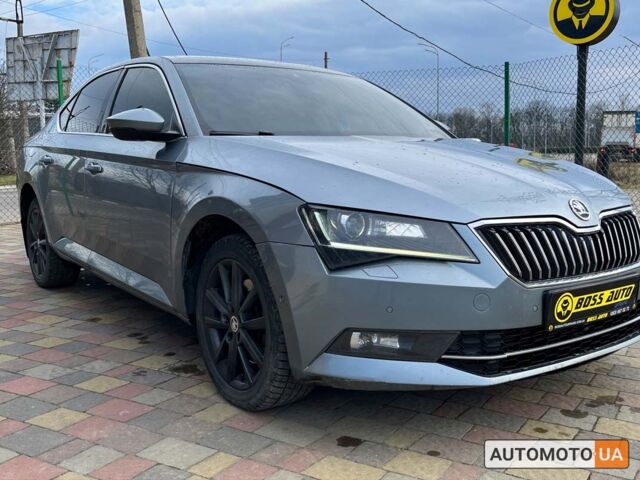 Сірий Шкода Суперб, об'ємом двигуна 2 л та пробігом 267 тис. км за 16800 $, фото 1 на Automoto.ua