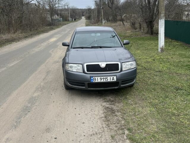 Серый Шкода Суперб, объемом двигателя 2.5 л и пробегом 350 тыс. км за 4750 $, фото 1 на Automoto.ua