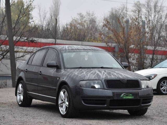 Серый Шкода Суперб, объемом двигателя 1.9 л и пробегом 315 тыс. км за 5550 $, фото 1 на Automoto.ua