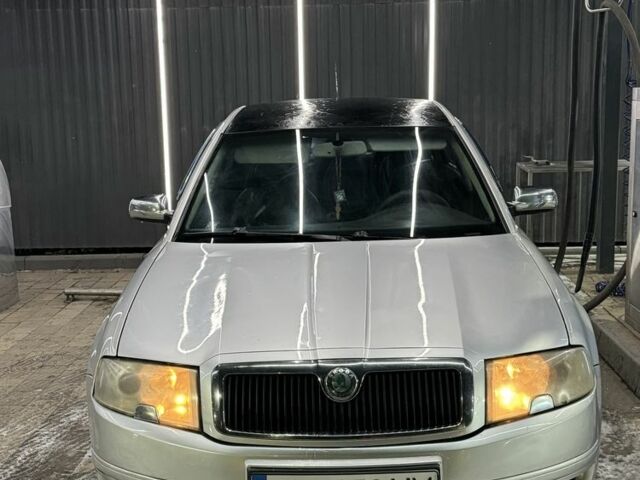 Сірий Шкода Суперб, об'ємом двигуна 2.5 л та пробігом 351 тис. км за 3400 $, фото 1 на Automoto.ua