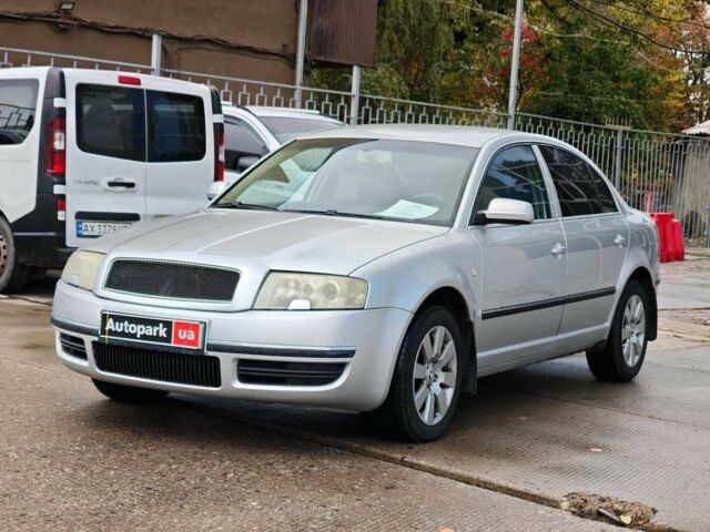 Сірий Шкода Суперб, об'ємом двигуна 2.5 л та пробігом 345 тис. км за 4985 $, фото 1 на Automoto.ua