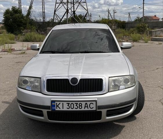 Сірий Шкода Суперб, об'ємом двигуна 1.8 л та пробігом 353 тис. км за 4794 $, фото 1 на Automoto.ua