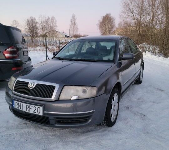 Сірий Шкода Суперб, об'ємом двигуна 1.9 л та пробігом 400 тис. км за 2600 $, фото 1 на Automoto.ua