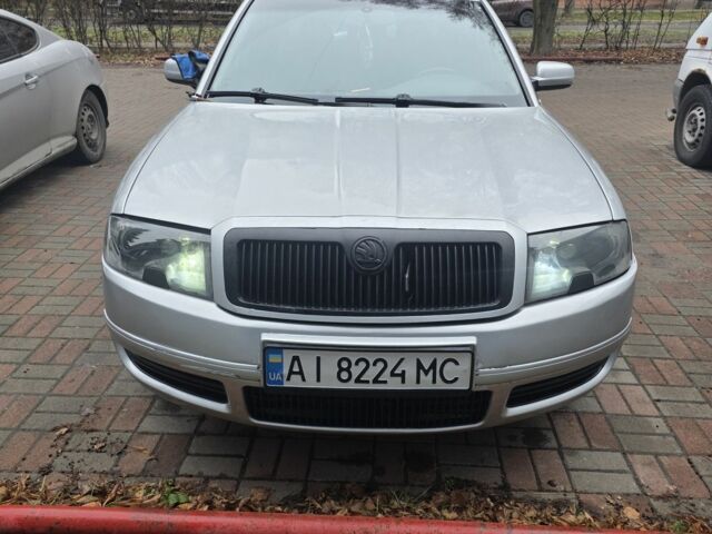 Серый Шкода Суперб, объемом двигателя 0 л и пробегом 332 тыс. км за 4730 $, фото 1 на Automoto.ua