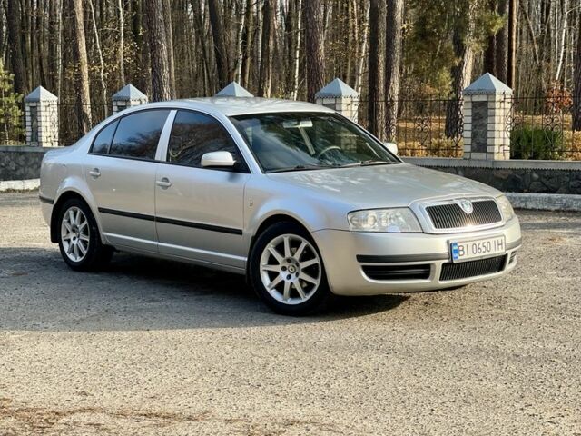 Сірий Шкода Суперб, об'ємом двигуна 1.8 л та пробігом 250 тис. км за 5200 $, фото 1 на Automoto.ua