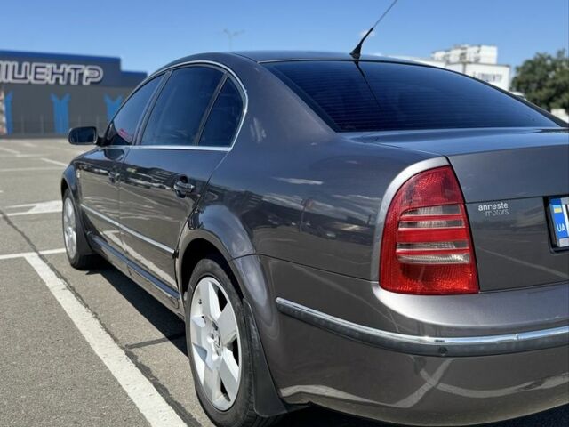 Серый Шкода Суперб, объемом двигателя 1.9 л и пробегом 345 тыс. км за 7500 $, фото 1 на Automoto.ua