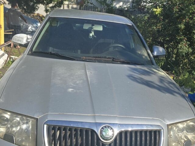 Серый Шкода Суперб, объемом двигателя 1.8 л и пробегом 308 тыс. км за 4100 $, фото 1 на Automoto.ua