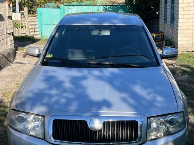 Сірий Шкода Суперб, об'ємом двигуна 2.5 л та пробігом 200 тис. км за 3000 $, фото 1 на Automoto.ua