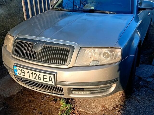 Серый Шкода Суперб, объемом двигателя 1.8 л и пробегом 347 тыс. км за 4300 $, фото 1 на Automoto.ua