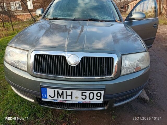 Серый Шкода Суперб, объемом двигателя 0 л и пробегом 250 тыс. км за 2200 $, фото 1 на Automoto.ua