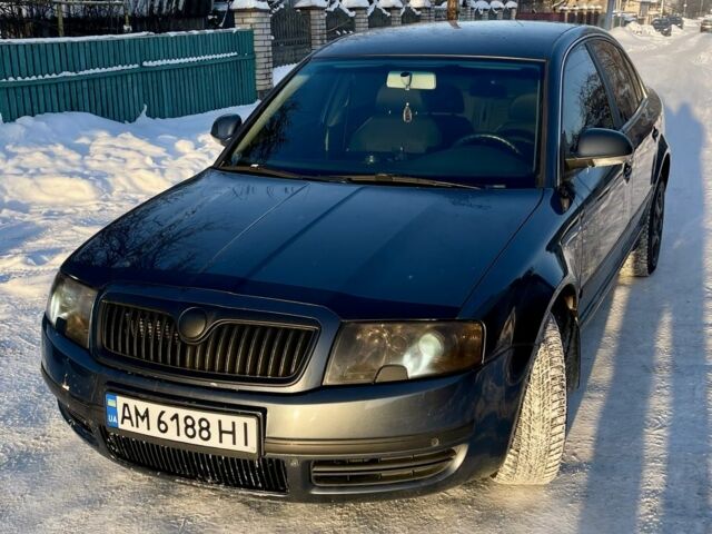 Серый Шкода Суперб, объемом двигателя 1.8 л и пробегом 242 тыс. км за 4700 $, фото 1 на Automoto.ua