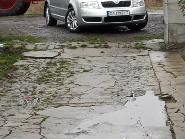 Серый Шкода Суперб, объемом двигателя 1.8 л и пробегом 195 тыс. км за 6200 $, фото 1 на Automoto.ua