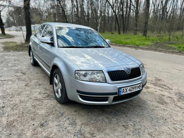 Сірий Шкода Суперб, об'ємом двигуна 1.8 л та пробігом 258 тис. км за 6000 $, фото 1 на Automoto.ua