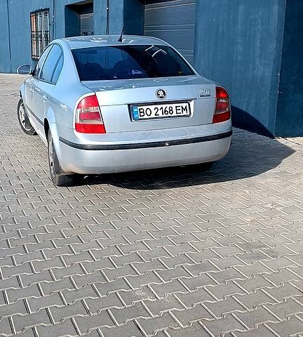 Сірий Шкода Суперб, об'ємом двигуна 1.8 л та пробігом 286 тис. км за 4000 $, фото 1 на Automoto.ua